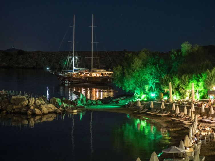 29389353726_cede93a1de_k